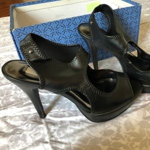Simply Vera Wang Heels